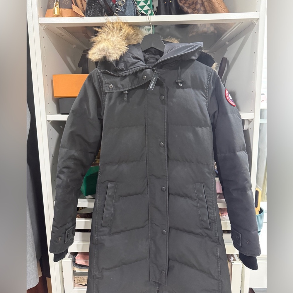 Canada Goose Women's Black Parka Coat